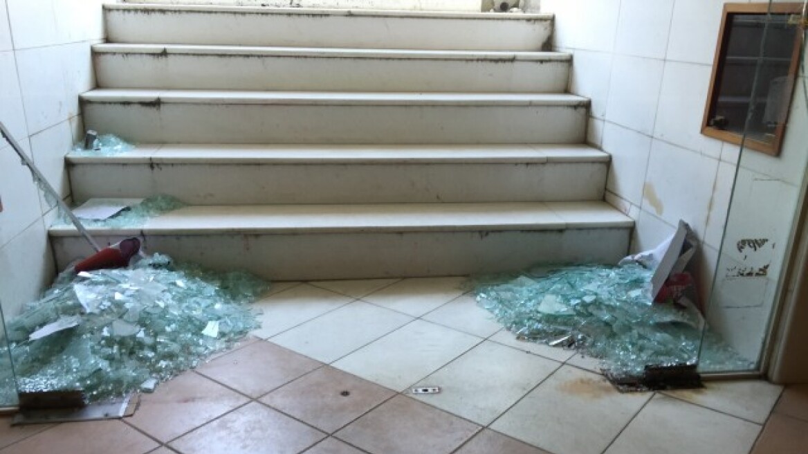ΣΥΡΙΖΑ: Οι επιθέσεις στα γραφεία μας παραπέμπουν σε συμπεριφορά τραμπούκων